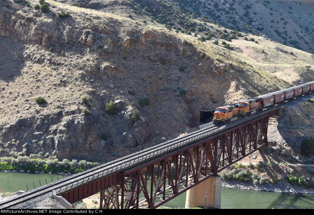 BNSF 6962/9986